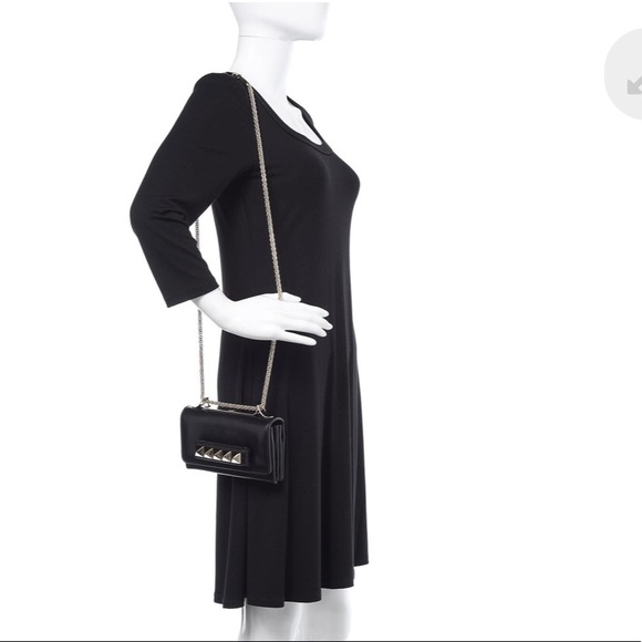 ✨VALENTINO GARAVANI Leather bag✨ - Picture 9 of 9